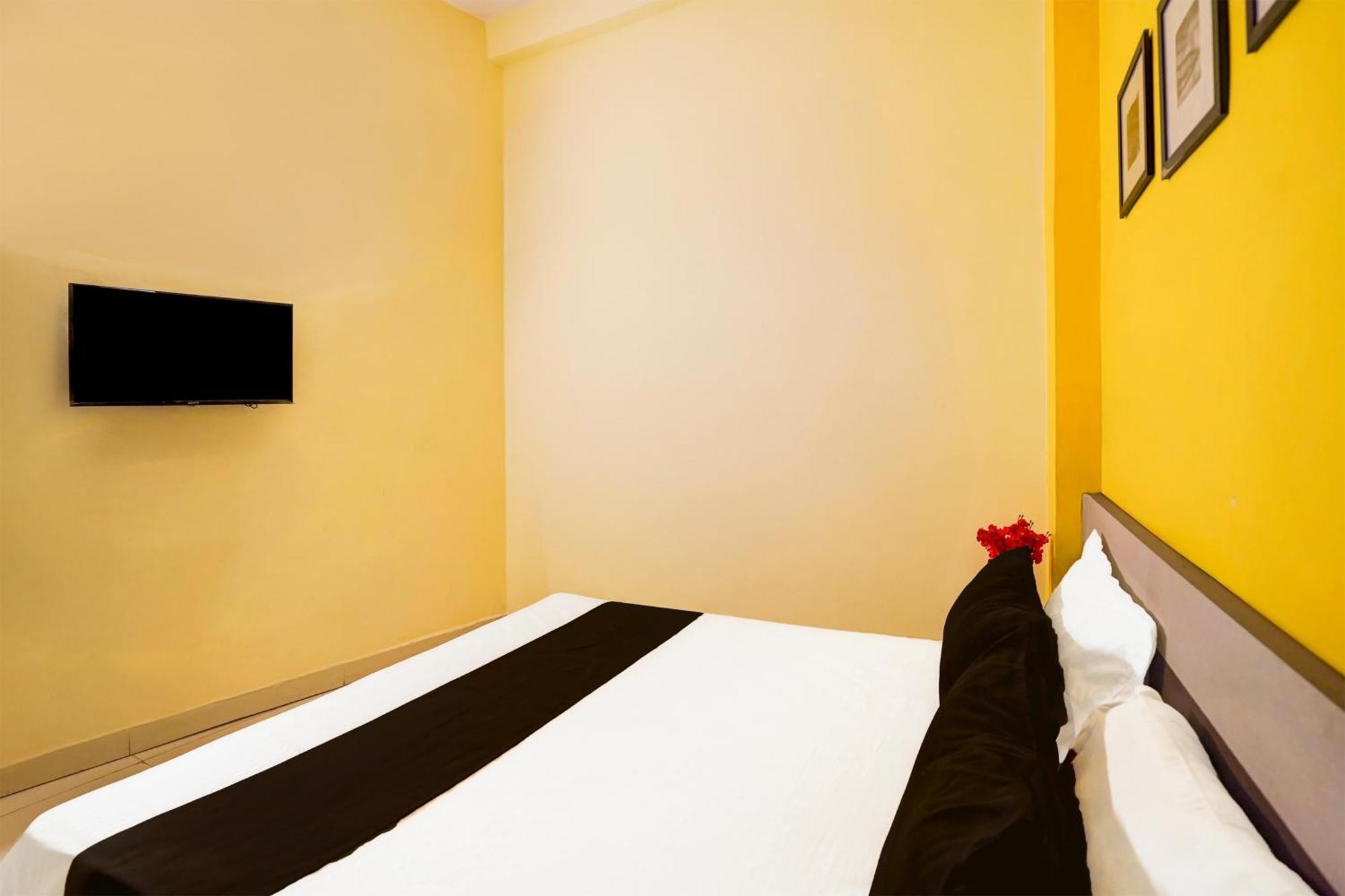 Hotel O Vishkarma Colony Formerly Harmony Palace 3*